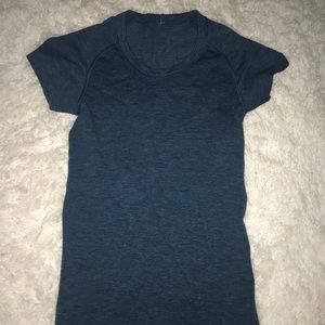 Lululemon blue workout short sleeve shirt